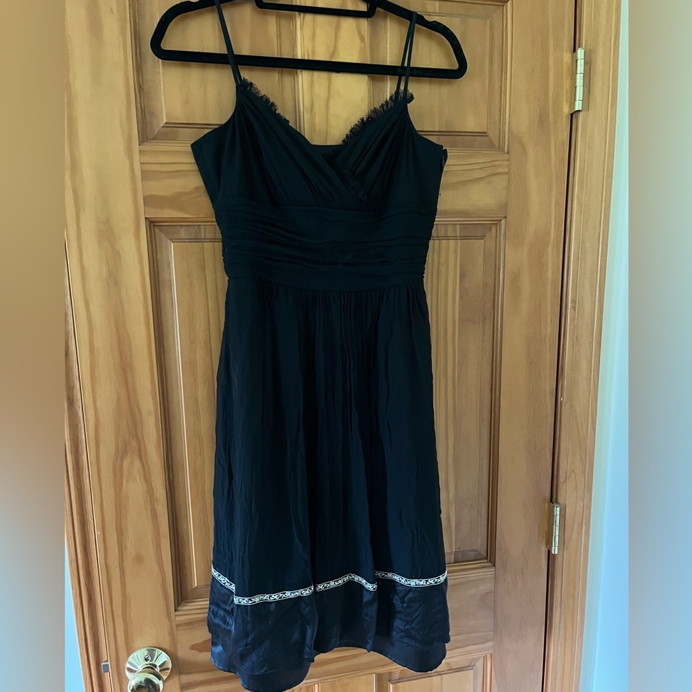 Laundry by Shelli Segal Black Dress with Cute White Detailing
